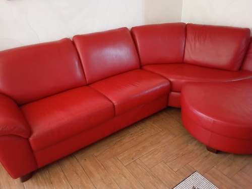 Divano angolare rosso prefette