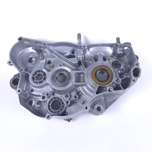 Carter moteur droit j119 - moteur,