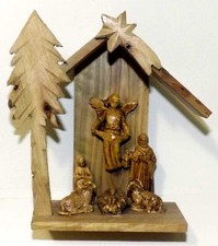 Presepe in legno ( ulivo? )