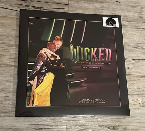 Ariana grande wicked - ariana,