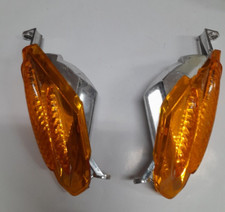 PAIR OF FRONT ARROWS RIGHT