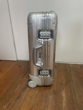 rimowa lufthansa trolley