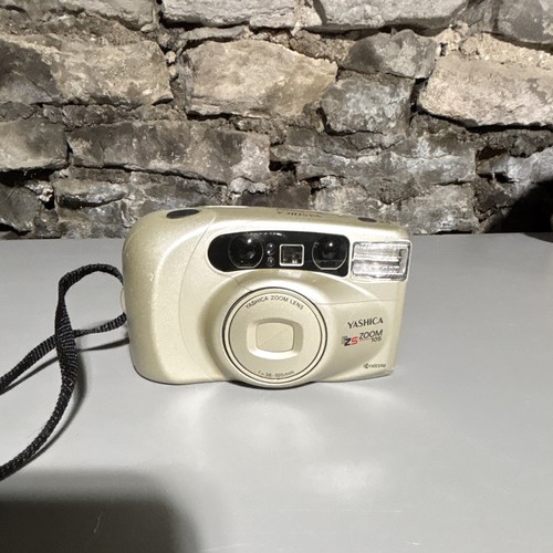 Yashica ezs zoom - zoom, mm