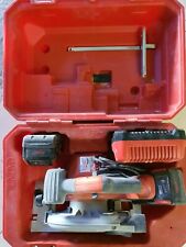 Milwaukee Sega circolare con 2 batterie 3Ah M28