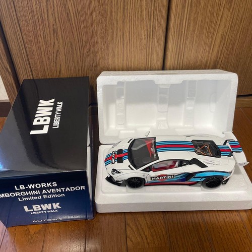 Autoart aventador lbwk - 1:18,