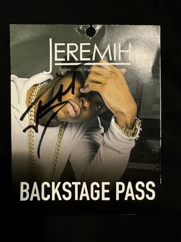 Pass backstage autografato