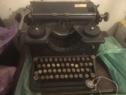 Macchina per scrivere invicta - per,