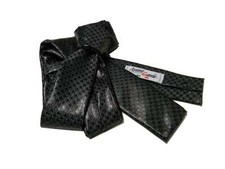 Cravatta con punta tagliata