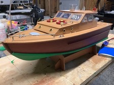 KNK PC 404 Barca da crociera