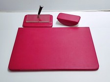 Set scrivania vintage rosso anni 60 70 in pelle con portapenne pressacarte carte