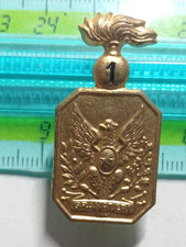 VECCHIA SPILLA DISTINTIVO MILITARE 1 REGGIMENTO GRANATIERI GUARDIE ASSIETTA