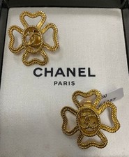 Chanel CC Heart & Cross Clip