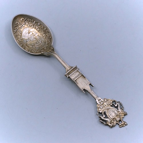 Cucchiaio sedia incoronazione