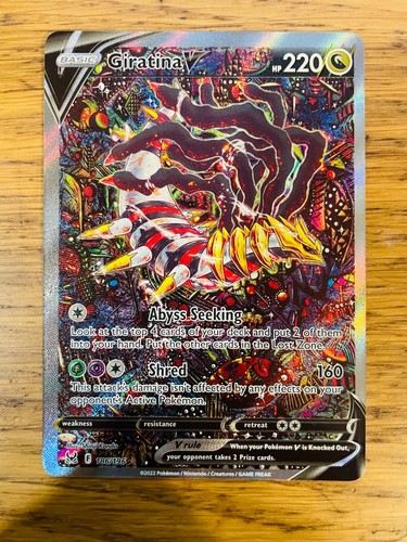 Near mint giratina v - giratina,