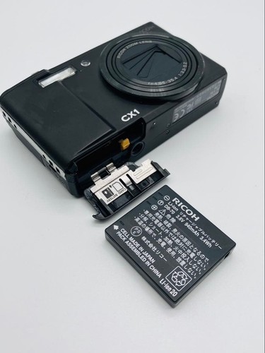 Fotocamera digitale compatta