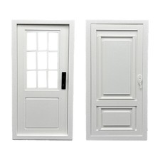 Mobili in miniatura con porta