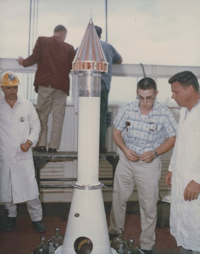 Nasa 1959 pioneer - pioneer, 4
