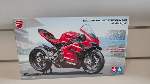 Ducati superleggera racing - v4,