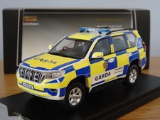 VITESSE GARDA IRLANDA TOYOTA LAND CRUISER PRADO 2018 AUTO POLIZIA MODELLO 29427 1:43