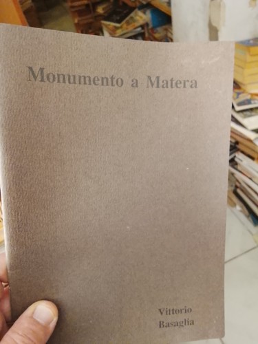 Monumento matera vittorio - monumento,