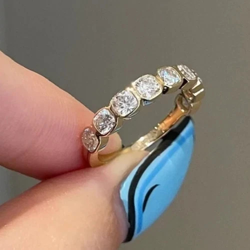 Cuscino fede nuziale diamante