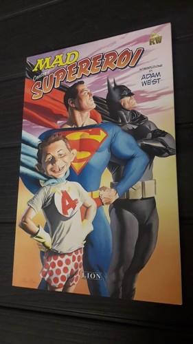 Mad contro supereroi - contro,
