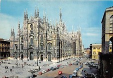 B54282 Milano Il Duomo cars