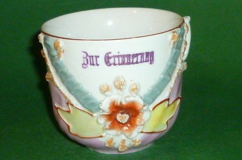 Vecchia tazza con frase - vecchia,