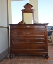 mobili antichi e antiquariato