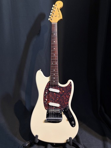 Fender japan mg66 mustang - fender,