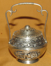 Piccolo Vaso con Coperchio