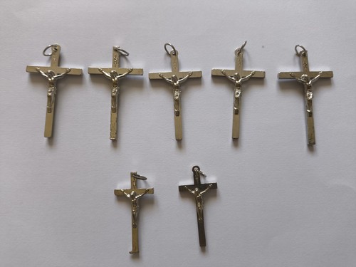 Crocifissi pezzi di - -, 7
