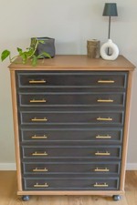 Cassettiera oggetto di restyling completo, colore grigio antracite, 7 cassetti 