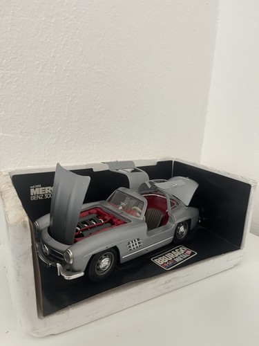 Burago scale diecast 3013 - diecast,