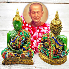 Statua verde Buddha Naga