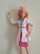 2013 Abiti Barbie Doctor X9075 Mattel Fashionistas - NO DOLL