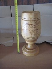 VASO IN LEGNO CON DECORI LAVORATO A MANO