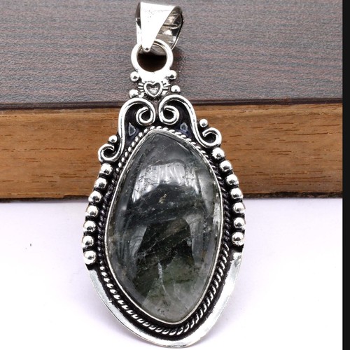 Ciondolo prehnite etnico fatto - ciondolo,