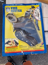 pistola giocattolo anni 80'  sigillata !!! con colpi di ricambio sigillati !!