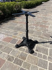 BASE IN GHISA PER TAVOLI, per bar, ristoranti, locali, casa o altre attività