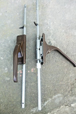 Coppia maniglie per finestre a leva