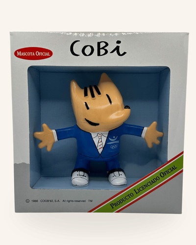 Caja cobi grande con - cobi, traje