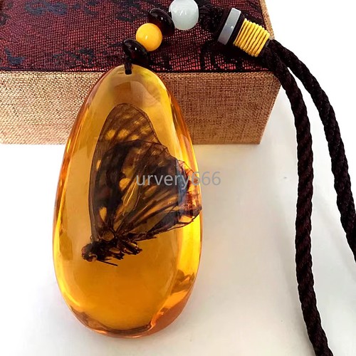 Collana con ciondolo ambra