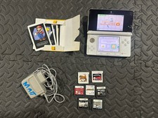 Nintendo 3DS Console Bundle -