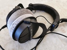 BEYERDYNAMIC DT 990 Pro 250 Ohm - Open Studio Monitoring Headphones - Like New!