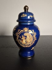 Antico vaso in porcellana