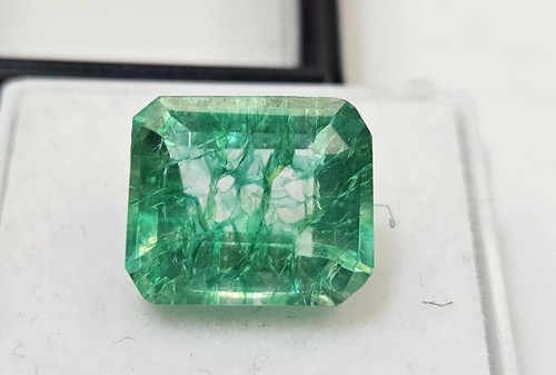 Splendida pietra preziosa