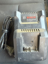 Bosch GAL 18V-40 caricabatterie Mod. 1600A019RJ EAN 3165140967860