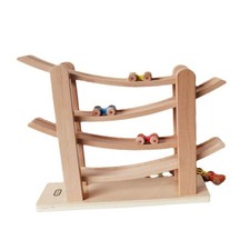 Pista per auto in legno, rampa