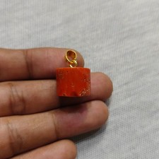 Ciondolo vintage corallo rosso